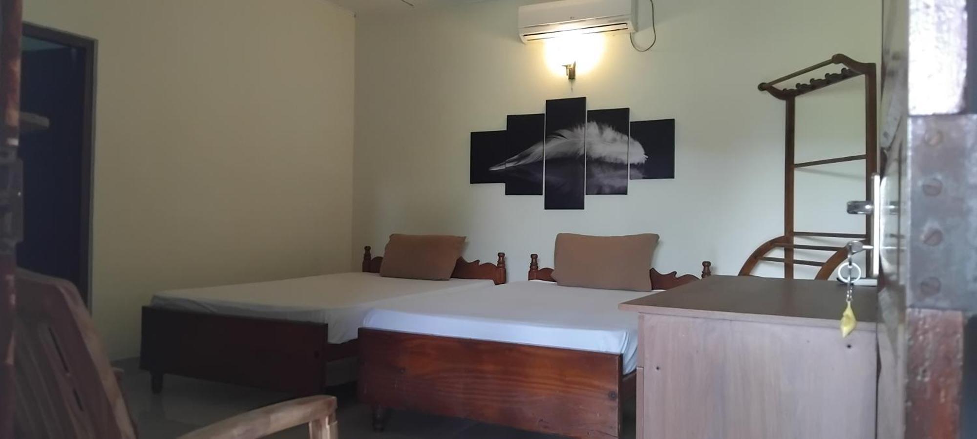 Hansika Guest Inn Buttala Oda fotoğraf