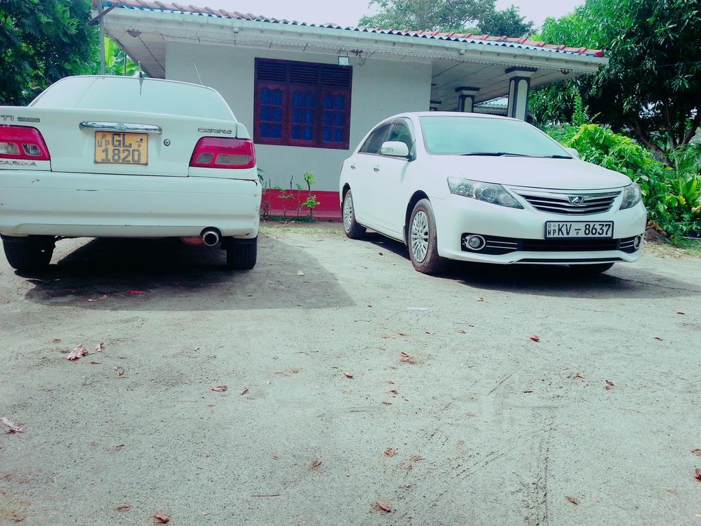 Hansika Guest Inn Buttala Dış mekan fotoğraf