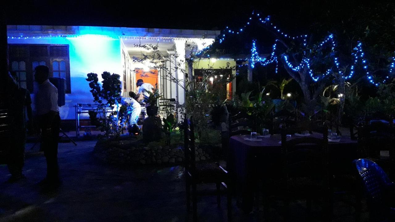 Hansika Guest Inn Buttala Dış mekan fotoğraf
